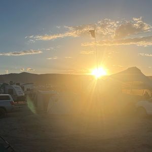 Meet your Posher, Dustin